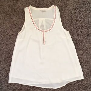 41 Hawthorn tank top with thread & beading lining the neckline. NWOT. Cute!
